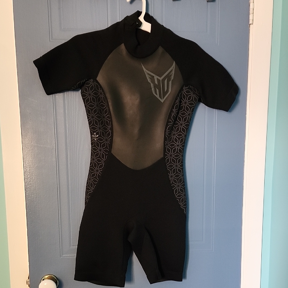 Black Short Sleeve Wetsuit